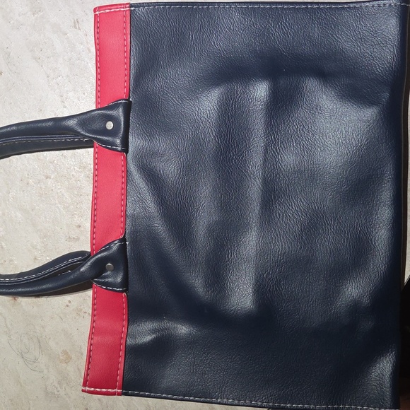 Paul Frank Navy Blue and Red Whale Tote Bag & Small Pouch - Picture 2 of 4